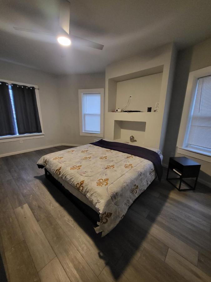 Chamberlain Manor Rooms Holiday home Wellston